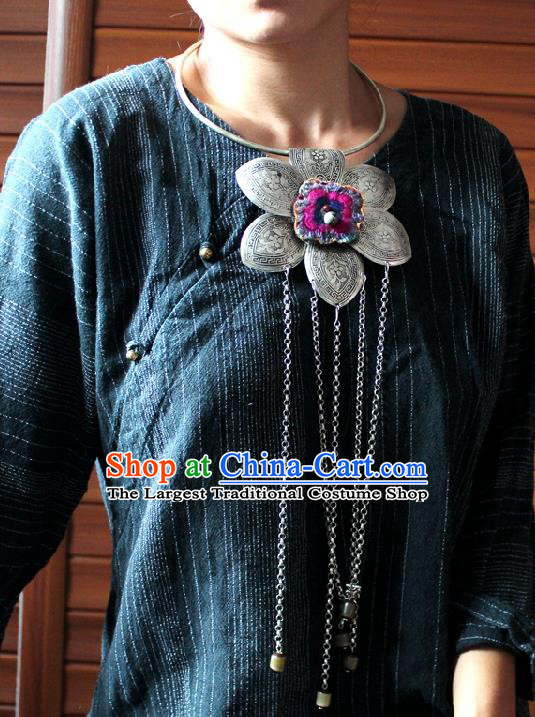 Chinese Handmade Miao Nationality Silver Carving Tassel Necklace Traditional Minority Ethnic Embroidered Necklet Accessories for Women
