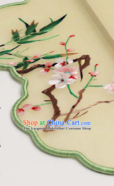 China Handmade Bride Bamboo Hanfu Fan Traditional Wedding Beige Silk Fan Embroidered Plum Blossom Palace Fan
