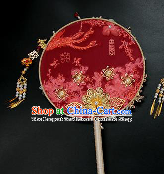 China Traditional Red Silk Fan Classical Wedding Golden Phoenix Circular Fan Handmade Shell Plum Blossom Palace Fan
