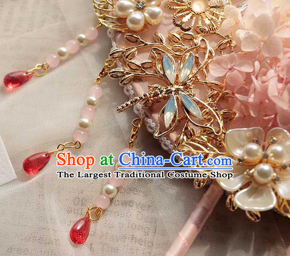 China Handmade Wedding Beads Tassel Palace Fan Traditional Bride Silk Fan Classical Dance Shell Plum Circular Fan