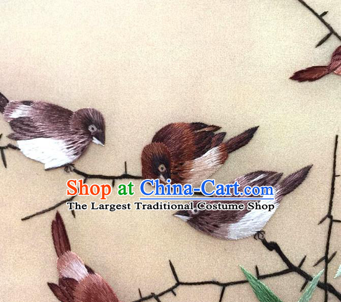 China Traditional Suzhou Embroidery Craft Handmade Palace Fan Embroidered Bamboo Silk Fan Hanfu Fan