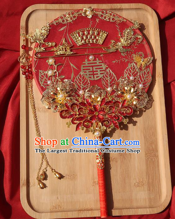 China Classical Dance Red Silk Fan Handmade Bride Palace Fan Traditional Wedding Golden Phoenix Peony Circular Fan