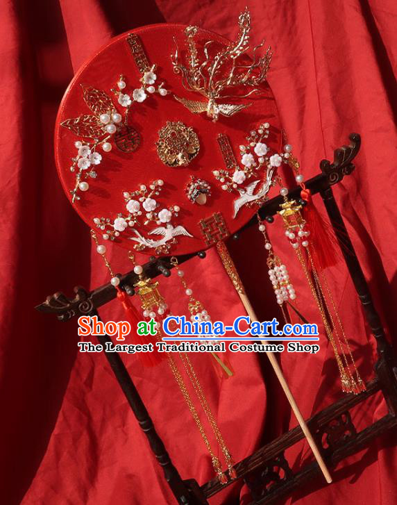 China Classical Dance Fan Traditional Wedding Red Circular Fan Handmade Bride Plum Blossom Palace Fan