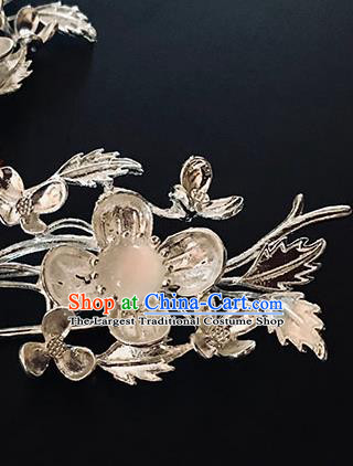 China Traditional Hair Accessories Classical Argent Plum Blossom Hairpin Handmade Tassel Hair Stick