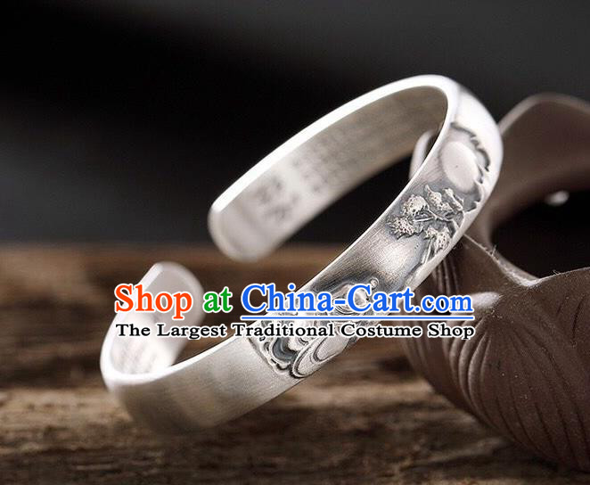 China Handmade Silver Carving Lotus Bracelet Traditional Wristlet Jewelry