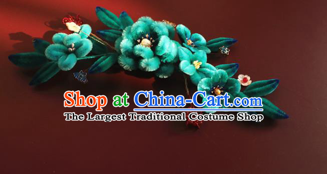 China Handmade Green Velvet Plum Blossom Hair Stick Traditional Ancient Qing Dynasty Court Woman Flowers Hairpin