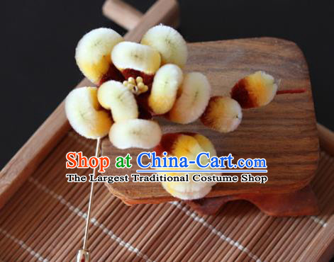 China Handmade Yellow Velvet Plum Blossom Hair Stick Traditional Ancient Hanfu Flowers Hairpin