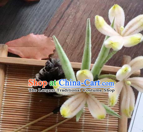 China Classical Hanfu Velvet Orchids Hairpin Traditional Ancient Court Lady Hair Stick