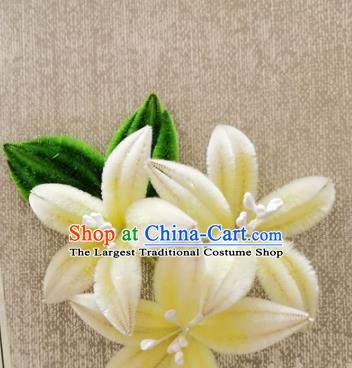 China Traditional Handmade Hair Accessories Classical Lily Flowers Hair Stick Ancient Palace Lady Velvet Hairpin