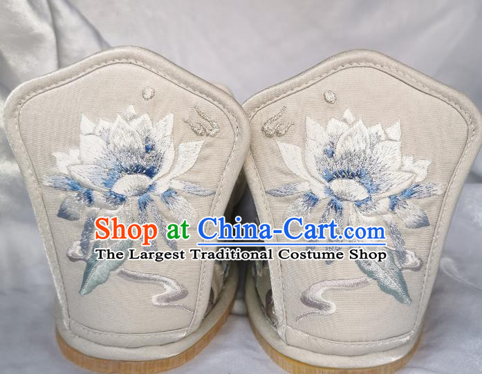 Handmade Chinese Traditional Han Dynasty Princess Shoes Embroidered Epiphyllum Shoes White Satin Shoes