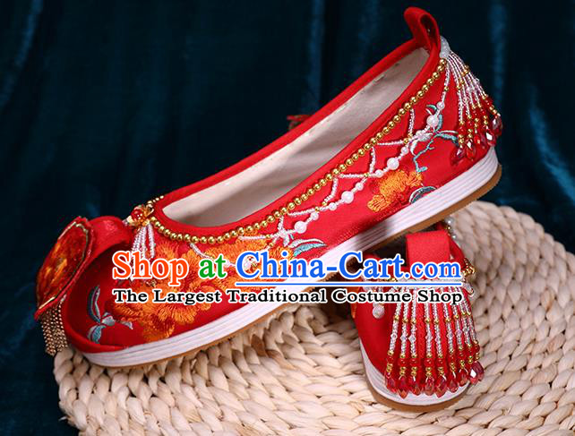 Chinese Traditional Hanfu Golden Beads Shoes Ancient Bride Red Shoes Wedding Embroidered Peony Shoes