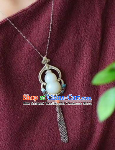 China Traditional Cheongsam Jade Gourd Necklace Jewelry Handmade Silver Tassel Necklet Pendant Accessories