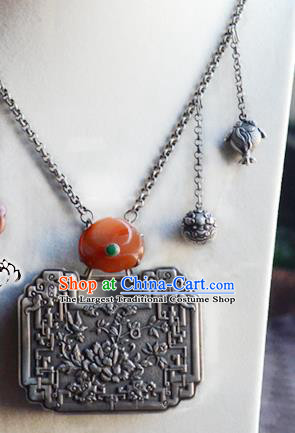 China Traditional Qing Dynasty Silver Carving Peony Necklet Jewelry Accessories National Agate Tassel Longevity Lock Pendant