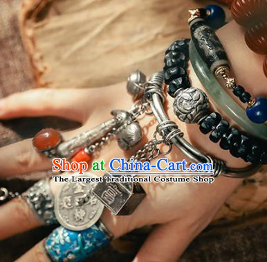 China Traditional Bracelet Accessories Bangle Jewelry Classical Silver Tassel Wristlet Chain