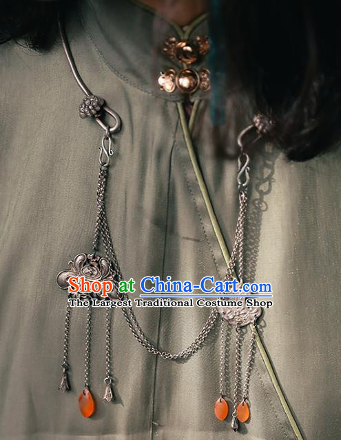 Chinese National Tassel Necklace Handmade Ethnic Necklet Accessories Classical Silver Longevity Lock