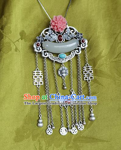 Chinese Handmade National Silver Tassel Breastpin Pendant Cheongsam Jewelry Accessories Classical Jade Brooch