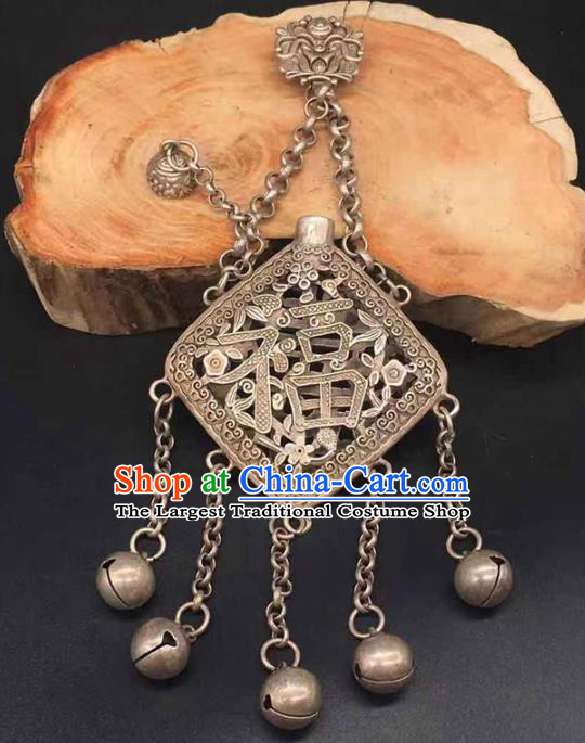 Chinese Handmade Bells Tassel Brooch Classical Ethnic Silver Accessories National Silver Carving Sachet Pendant Jewelry