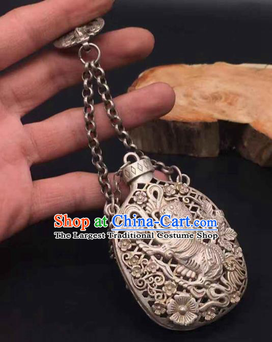 Chinese Handmade Sachet Brooch Classical Ethnic Accessories National Silver Carving Pi Xiu Pendant Jewelry