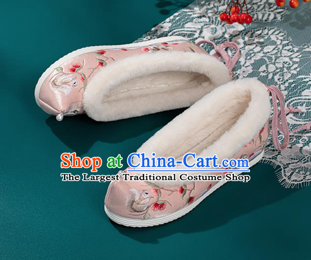 China Embroidered Squirrel Shoes Pink Cloth Shoes National Winter Shoes Traditional Hanfu Princess Shoes