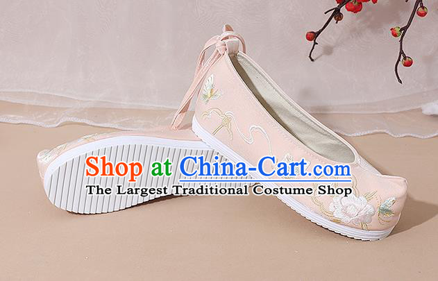 China Song Dynasty Young Lady Embroidered Shoes National Pink Cloth Shoes Traditional Hanfu Shoes