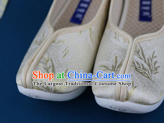 China Traditional Ming Dynasty Beige Brocade Shoes Ancient Princess Shoes