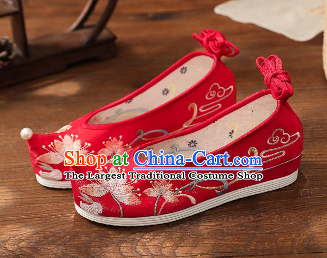 China Traditional Red Cloth Shoes Embroidered Shoes Handmade Hanfu Shoes National Wedding Shoes