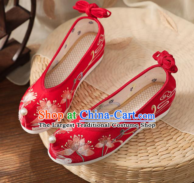 China Traditional Red Cloth Shoes Embroidered Shoes Handmade Hanfu Shoes National Wedding Shoes