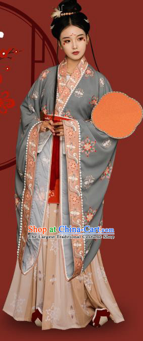 China Ancient Court Beauty Dress Garment Traditional Southern and Northern Dynasties Historical Hanfu Clothing