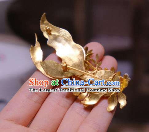 China Traditional Cheongsam Gems Breastpin Jewelry Handmade Filigree Goldfish Brooch Accessories