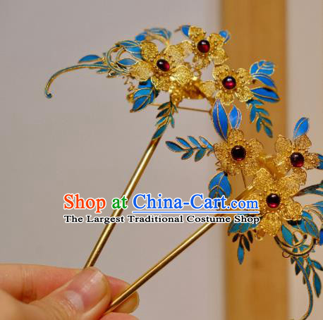Chinese Traditional Hair Jewelry Ancient Ming Dynasty Empress Hairpin Filigree Flowers Hair Stick