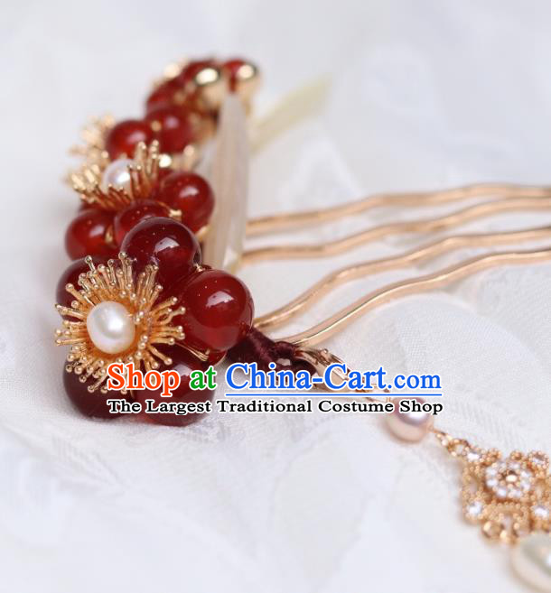 China Traditional Ming Dynasty Princess Red Plum Hair Comb Classical Hanfu Tassel Hairpin