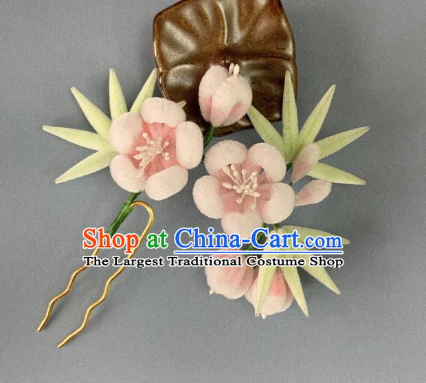 China Classical Pink Velvet Plum Hairpin Traditional Qing Dynasty Palace Lady Hair Stick