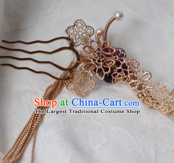 China Traditional Amethyst Plum Hairpin Classical Cheongsam Golden Tassel Hair Comb