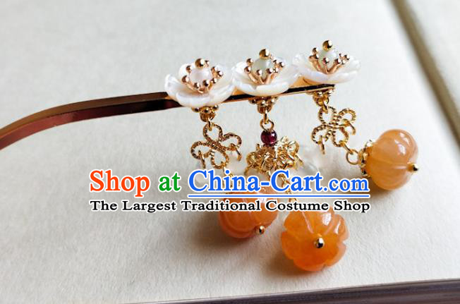China Ancient Princess Hairpin Traditional Ming Dynasty Shell Plum Blossom Hair Stick