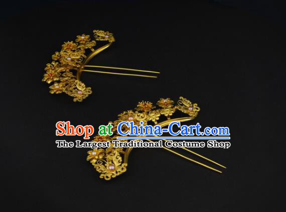 China Ancient Princess Golden Flowers Hairpin Handmade Traditional Ming Dynasty Pearls Gems Hair Stick