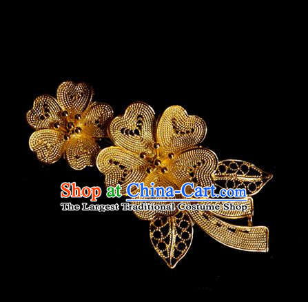 Handmade Chinese Wedding Cheongsam Breastpin Jewelry Traditional Golden Flowers Brooch Accessories