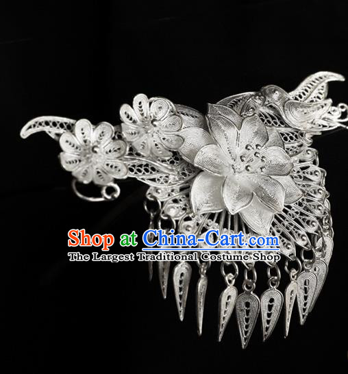 China Ancient Empress Silver Lotus Hair Stick Handmade Ming Dynasty Tassel Hairpin Traditional Hair Accessories