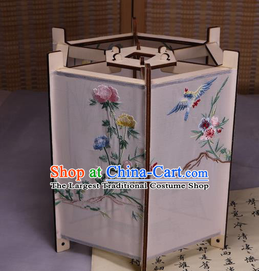 China Handmade Hanging Lamp Classical Embroidered Peony Palace Lantern Traditional Silk Hexagon Lanterns
