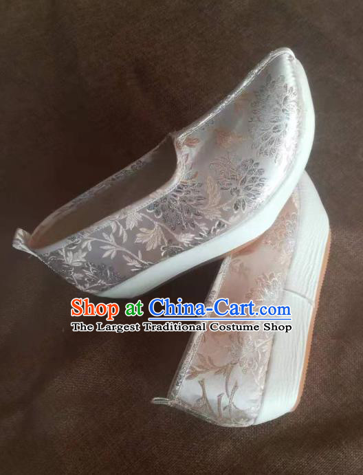 China Champagne Satin Shoes Handmade Hanfu Shoes Traditional Ming Dynasty Princess Shoes Brocade Shoes