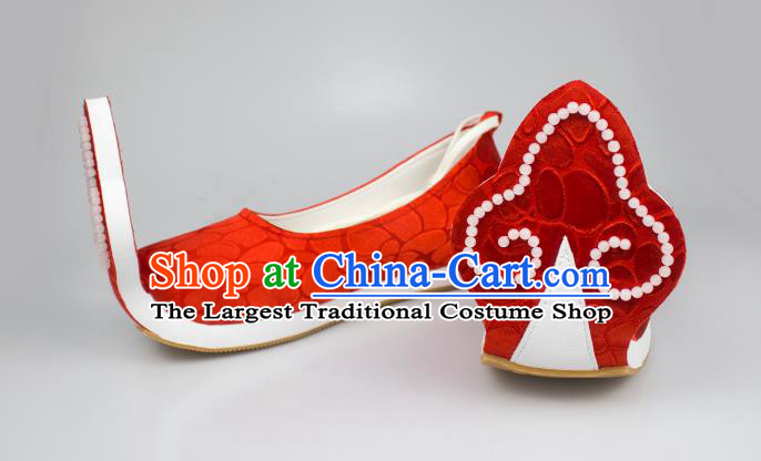 China Traditional Tang Dynasty Princess Shoes Classical Wedding Red Brocade Shoes Hanfu Beads Shoes