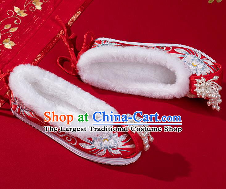 China Ming Dynasty Shoes Classical Winter Red Brocade Shoes Traditional Wedding Hanfu Embroidered Shoes