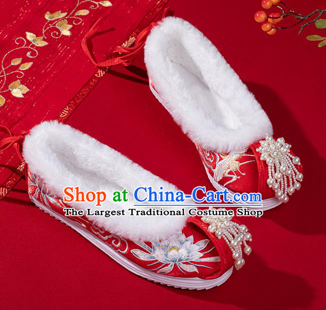 China Ming Dynasty Shoes Classical Winter Red Brocade Shoes Traditional Wedding Hanfu Embroidered Shoes