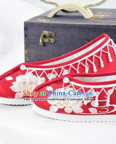 China Wedding Red Cloth Shoes Traditional Beads Tassel Shoes Women Hanfu Shoes National Embroidered Lotus Shoes