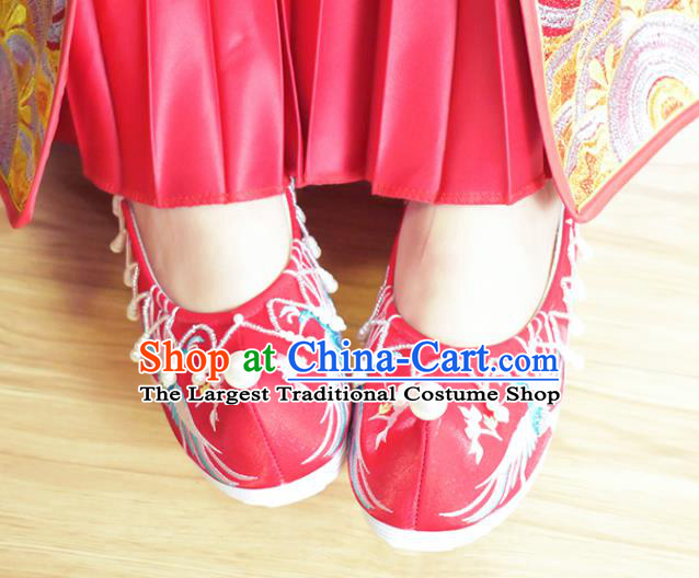 China Women Xiu He Embroidered Shoes National Shoes Traditional Wedding Red Cloth Shoes