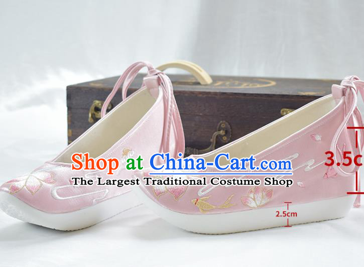 China Traditional Embroidered Lotus Shoes National Shoes Women Pink Satin Shoes