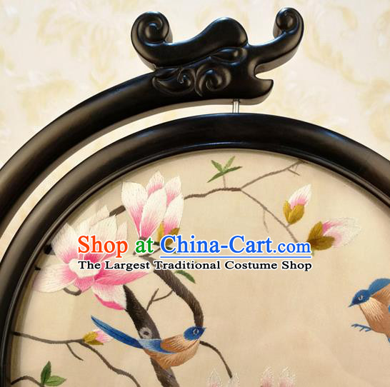China Handmade Blackwood Desk Ornament Embroidery Silk Craft Traditional Embroidered Mangnolia Birds Table Screen