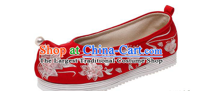 China Traditional Wedding Hanfu Shoes Embroidered Peach Blossom Shoes Red Cloth Shoes
