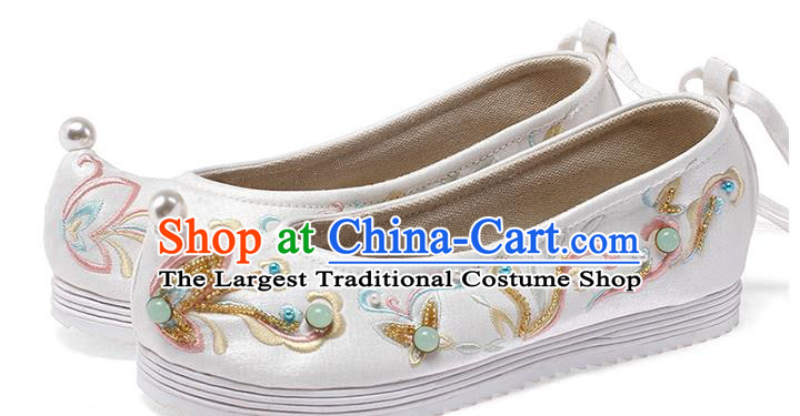 China Ancient Princess White Satin Shoes Traditional Hanfu Shoes Embroidered Beads Shoes