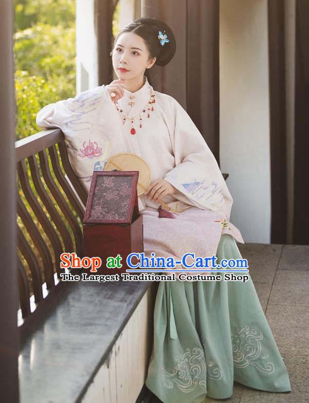 China Ancient Court Beauty Embroidered Costumes Traditional Ming Dynasty Royal Princess Clothing for Women