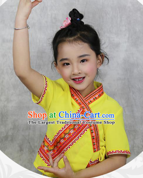 China Yunnan Province Ethnic Minority Children Yellow Outfits Dai Nationality Costumes